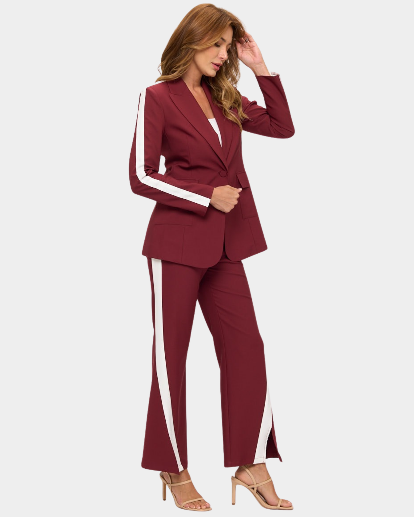 Conjunto Blazer y Pantalón Vino & Blanco